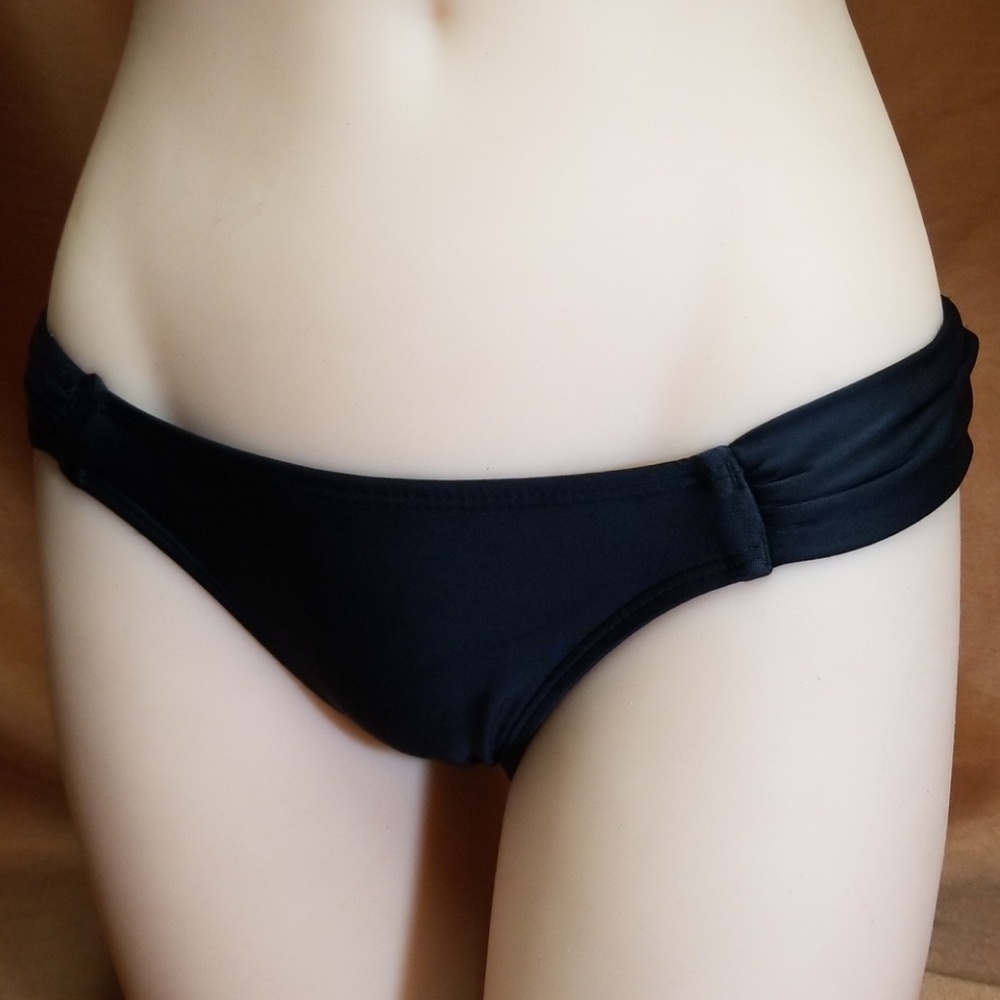 Sofia by ViX Black knockout bikini bottom S